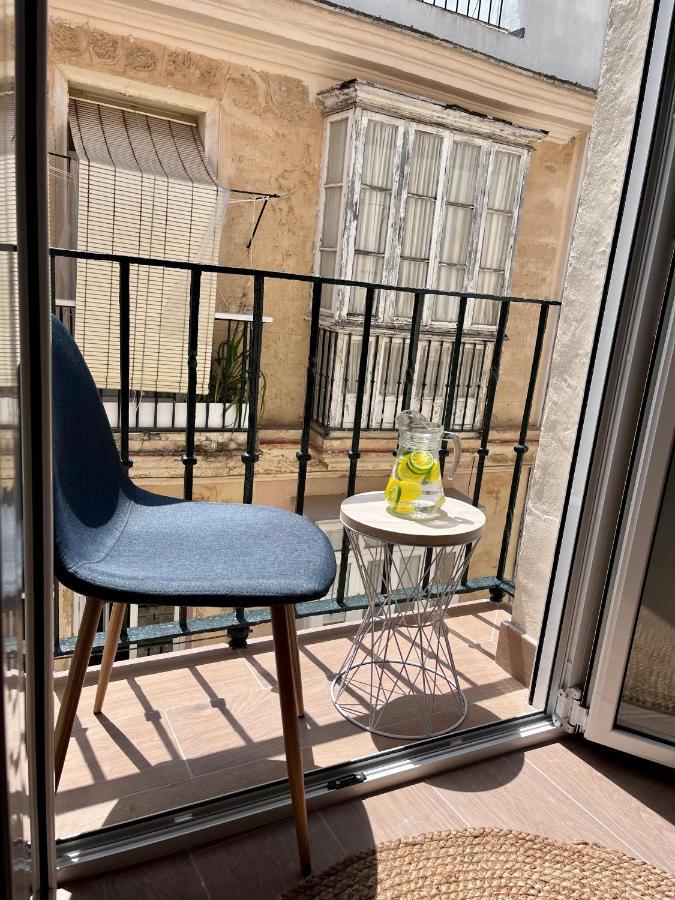 Gatu Premium Villa Flamenca , Preferente Mayores De 25 Anos Y Familias Cadiz Bagian luar foto