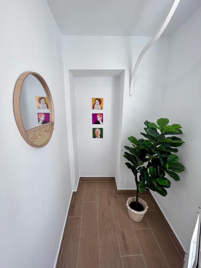 Gatu Premium Villa Flamenca , Preferente Mayores De 25 Anos Y Familias Cadiz Bagian luar foto