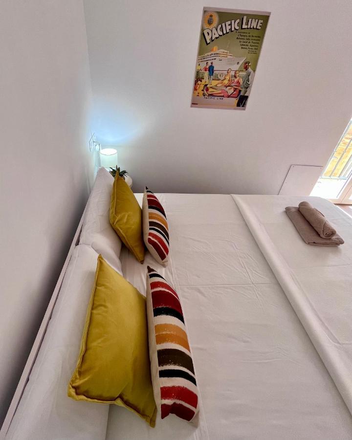 Gatu Premium Villa Flamenca , Preferente Mayores De 25 Anos Y Familias Cadiz Bagian luar foto