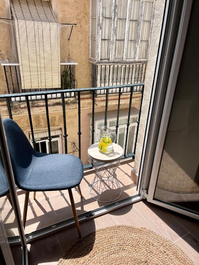 Gatu Premium Villa Flamenca , Preferente Mayores De 25 Anos Y Familias Cadiz Bagian luar foto